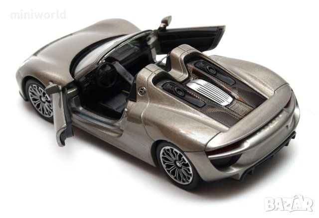 Porsche 918 Spyder - мащаб 1:36 на Welly моделът е нов в кутия, снимка 6 - Колекции - 42703990