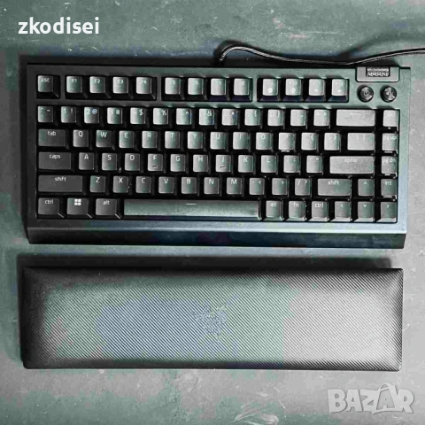 Клавиатура RAZER BLACKWIDOWV V4, снимка 2 - Клавиатури и мишки - 53511134