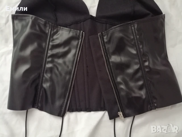 Нов дамски кожен топ/бюстие/корсет р-р XS и S, снимка 15 - Корсети, бюстиета, топове - 51076369