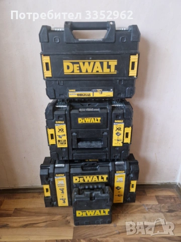 Комплект акумулаторни машини DEWALT 