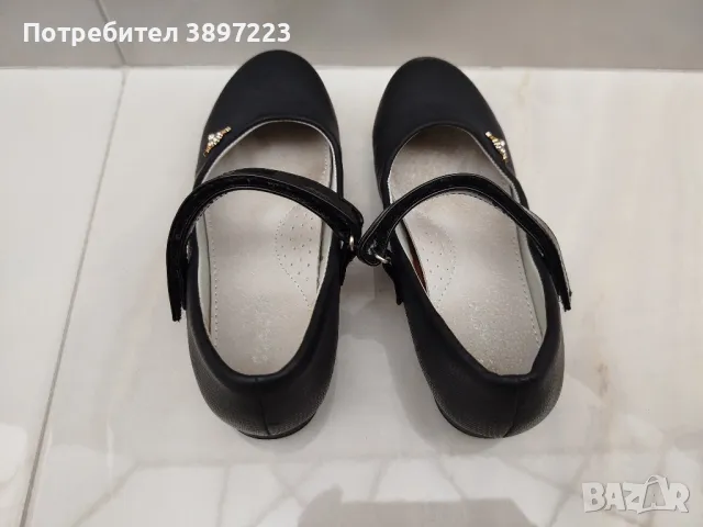 Детски обувки за момиче, снимка 2 - Детски маратонки - 49775861