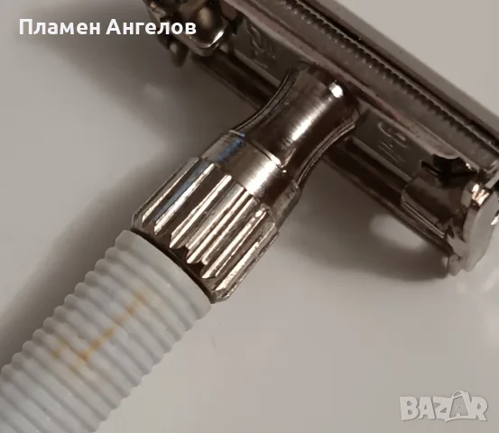 Винтидж класическа самобръсначка "Gillette Slim Twist" 1976г.Рядка,Колекционерска. , снимка 7 - Други ценни предмети - 55756075