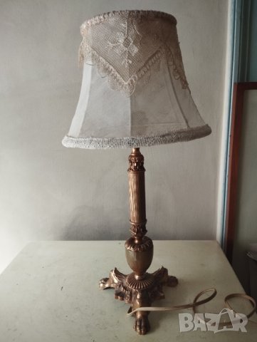 барокова настолна лампа
