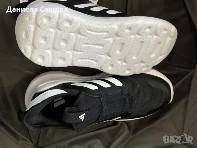 Маратонки Adidas, снимка 4 - Детски маратонки - 48826673