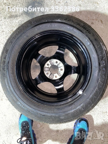 Резрвна гума за Mercedes w220, снимка 2 - Части - 53379920