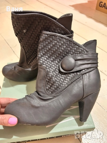 Дамски боти, снимка 2 - Дамски боти - 51947679