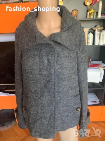 Късо пaлто Weekend Max Mara, размер I42(M), снимка 9 - Палта, манта - 47849954