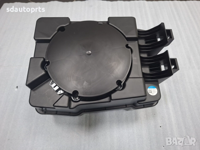 Нова Оригинална Бас Каса Ауди Bass box 85E035382A Audi A6 A4 A5 A7 A8 Q5 Q7