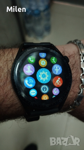 часовници чисто нов