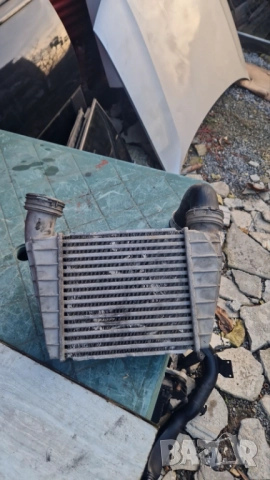 интеркулер Valeo Валео Пасат 5.5 1.9 131 AVF AWX VW PASAT PASSAT B5.5 interkuler, снимка 2 - Части - 52443514