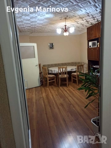 Отдавам спалня,хол,кухня,баня с тоалетна,лятна градина топ център, снимка 3 - Апартаменти - 52406648