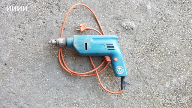 Биеща дрелка бормашина BLACK AND DECKER 