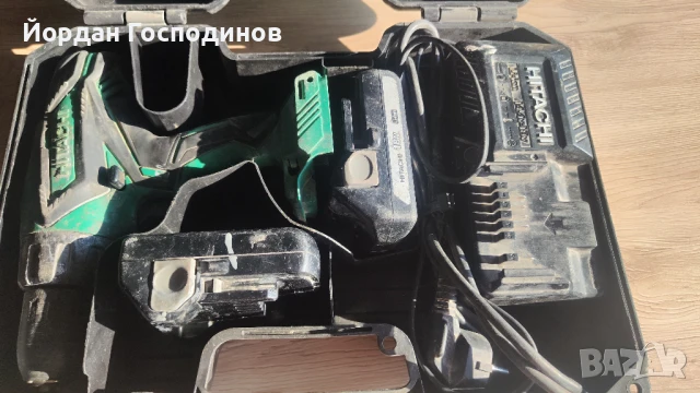 Винтоверт Хитачи с 2 батерии зарядно и куфар, снимка 3 - Винтоверти - 51388613