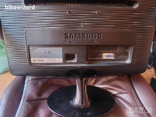 Монитор Samsung SyncMaster B1930 18.5 инча , снимка 5 - Монитори - 51709629