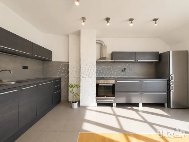 Продава тристаен апартамент, снимка 2 - Апартаменти - 55837632