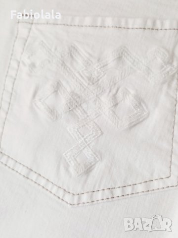 Rosner Capri jeans M, снимка 4 - Къси панталони - 41446975