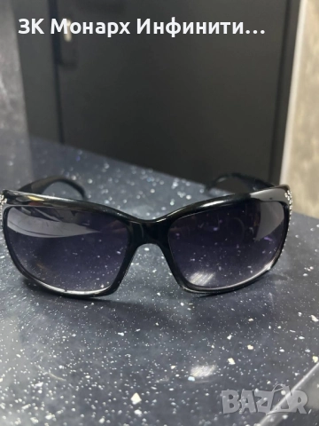 Слънчеви очила Без марка/с лека драскотина по лявото стъкло