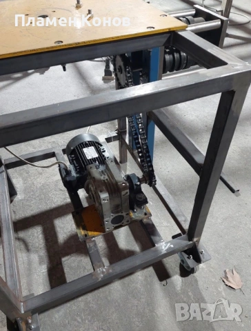 Машина за профилиране на квадратна трьба 15×15 20×20 25×25, снимка 6 - Индустриална техника - 53281071