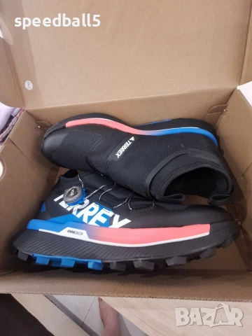 Продавам маратонки Адидас!, снимка 3 - Маратонки - 53695789