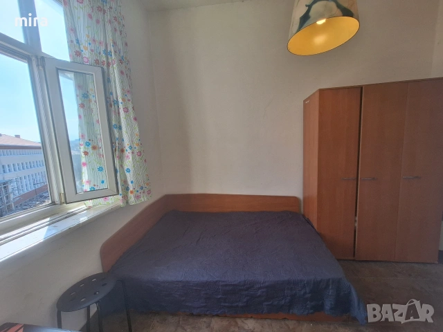 Обзаведено тухлено ателие Център до метро Лъвов мост