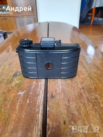 Стар фотоапарат Pouva, снимка 3 - Други ценни предмети - 53470342