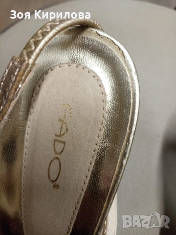 Официални златисти сандали, снимка 2 - Дамски елегантни обувки - 53705839