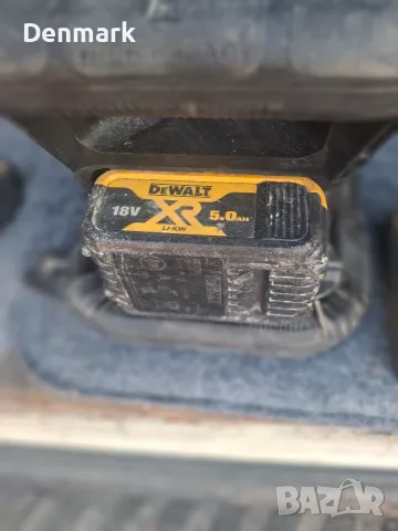 Ротационен лазерен нивелир DeWALT DCE79G, снимка 7 - Измервателни инструменти - 55970203