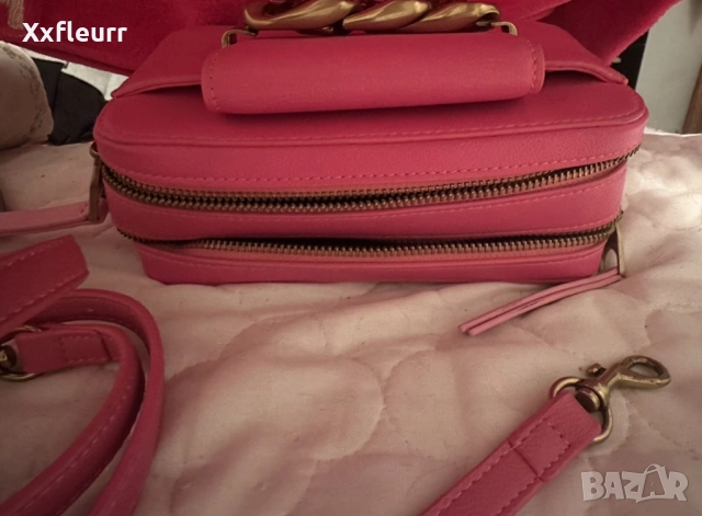 Дамска чанта Versace, снимка 3 - Чанти - 51461885