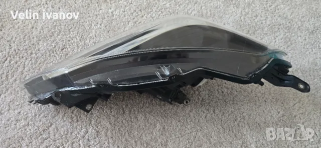 десен фар за тойота ярис , снимка 2 - Части - 49915933