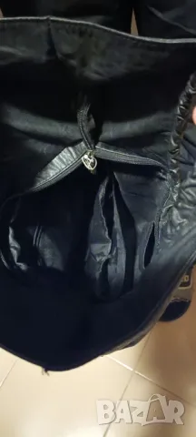 Черна дамска чанта от естествена кожа, снимка 12 - Чанти - 41520456