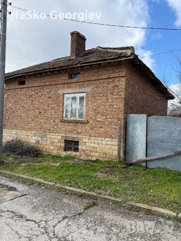 къща в село тръница 