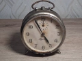 Стар Будилник Настолен Часовник Родина, снимка 1