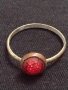 Стар дамски бронзов пръстен с полу скъпоценен камък червен интересен 37393