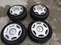Зимни гуми за Мерцедес W124 , снимка 1 - Гуми и джанти - 41565876
