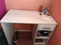 Бюро с два рафта и издърпващ се шкаф, снимка 1