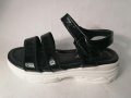 Дамски сандали LYCKY., снимка 1 - Дамски обувки на ток - 41322882