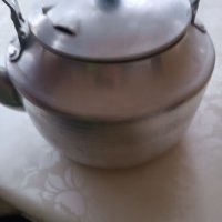 Стар алуминиев чайник, снимка 5 - Антикварни и старинни предмети - 39440403
