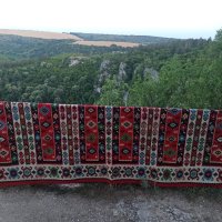 Чипровски килим, модел "Пиротски", снимка 6 - Антикварни и старинни предмети - 42140663