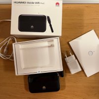 Рутер LAN/LTE/4G Бисквитка Huawei WiFi 2 Pro E5885LS-93A E5885 300Mbps 4G LTE Mobile WiFi Hotspot, снимка 1 - Рутери - 42355398