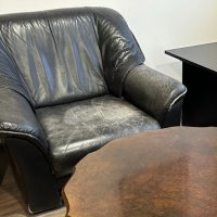 Кожен черен фотьойл , снимка 1 - Дивани и мека мебел - 40487867
