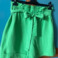 Ipekyol ,къси панталонки,зелени, снимка 1 - Панталони - 41039296