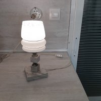 Мраморна настолна лампа, снимка 1 - Настолни лампи - 35867279