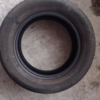 Зимни гуми Дънлоп 215/60R16, снимка 2 - Гуми и джанти - 41422711