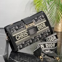 Чанта Christian Dior, снимка 5 - Чанти - 40517661