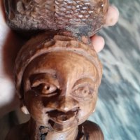 Продавам стара африканска дървена статуетка, снимка 9 - Антикварни и старинни предмети - 41346766