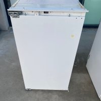 Малък хладилник AEG  за вграждане 102 см, снимка 5 - Хладилници - 39363988