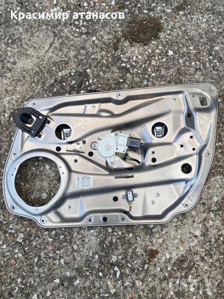 Преден десен стъклоповдигач За Мерцедес ц-класа w204.2007-2010, снимка 1