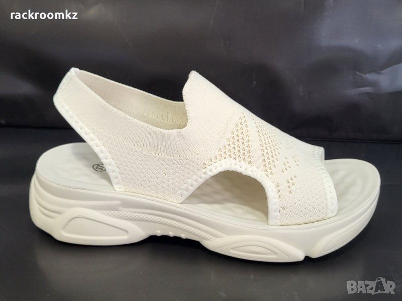 Модни дамски сандали в бежав цвят с ластик модел: 2666 beige, снимка 1