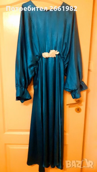 Уникална сатенена маркова рокля, снимка 1