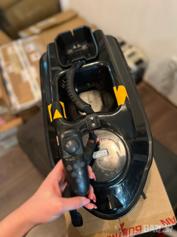 Втора употреба лодка за захранка Boatman, снимка 1